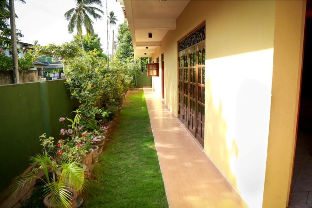 Jaya Home Stay تانجالي المظهر الخارجي الصورة